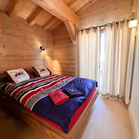Design Flat With Panoramic Views In ラ・ロジエール