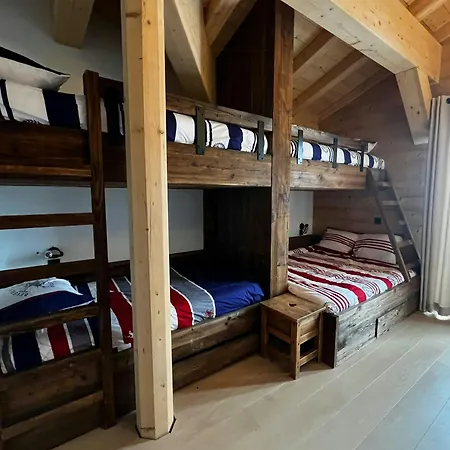 Design Flat With Panoramic Views In * ラ・ロジエール