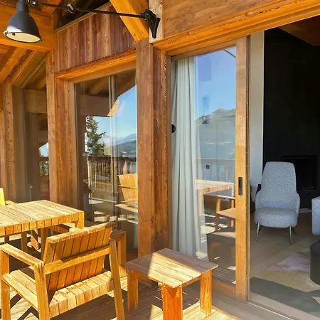 Design Flat With Panoramic Views In Apartment La Rosiere (Savoie)